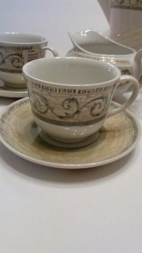 13 Piece Johnson Bros Acanthus Teaset New