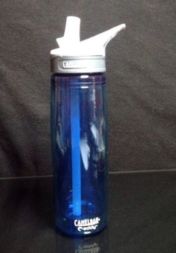 CamelBak 50 oz. 1.5L Kicker Sugar Coral Blue Very Rare  display picture 2
