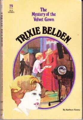 The Mystery of the Velvet Gown (Trixie Belden) - Paperback - GOOD