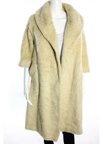 Пальто, куртки и жилеты для женщин Lilli Ann