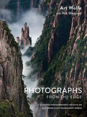A Wolfe Photographs from the Edge (Hardback)