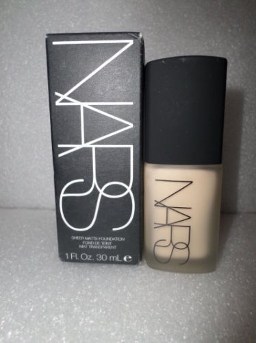 Maquillaje de rostro NARS
