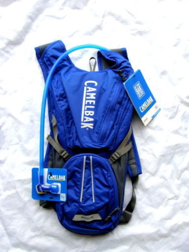 CamelBak 50 oz. 1.5L Hydration Backpack in Sugar Coral/Blue - Rare Colorway CamelBak 50 oz. 1.5L Kicker Sugar Coral Blue Very Rare  main image 4