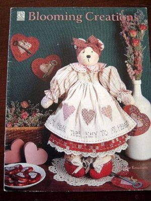 Blooming Creations (Book 4) [Pamphlet] [1995] Julie Knudsen Te...