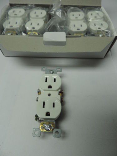 100 Prese Elettriche Duplex Decorator 15A Antimanomissione Colore Avorio, TR (tamper Resistant)