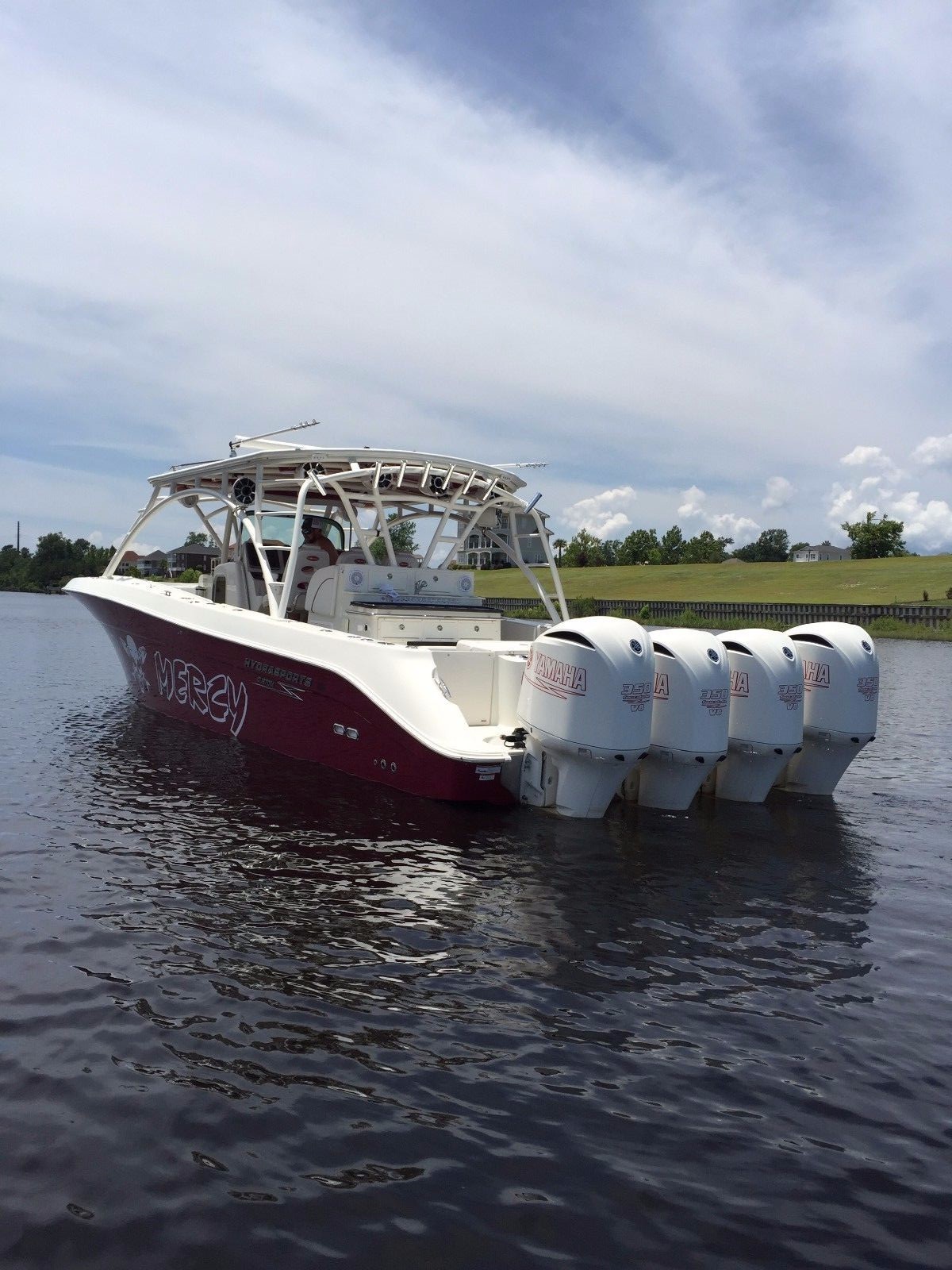 2013 Hydra-Sports 42 siesta Yellowfin Scout Center Console Contender grady-white