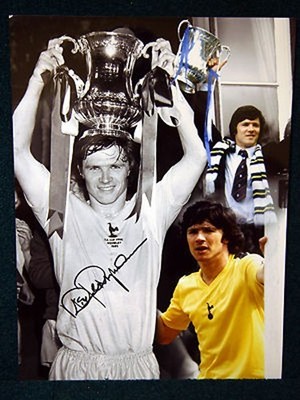 Steve Perryman Hna d Signed Spurs 12x16 Photograph 