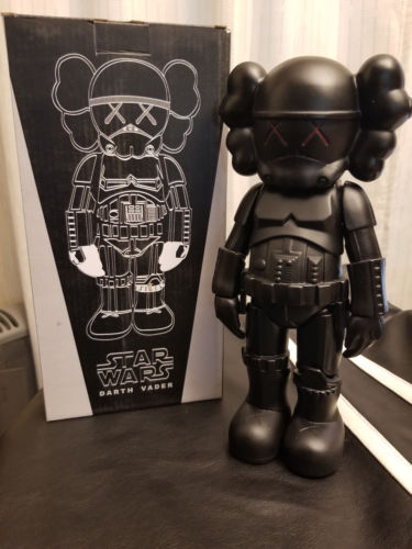 美品 カウズ STARWARS STORMTROOPER(KAWSVERSION STAR WARS