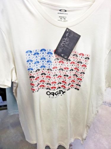 Ropa de mercancía Oakley T-shirt