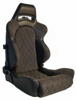 Sport-Schalensitze aus Leder