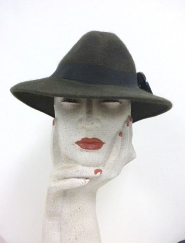 DOLCE & GABBANA Hat Black Rabbit Fedora Trilby Women  display picture 3