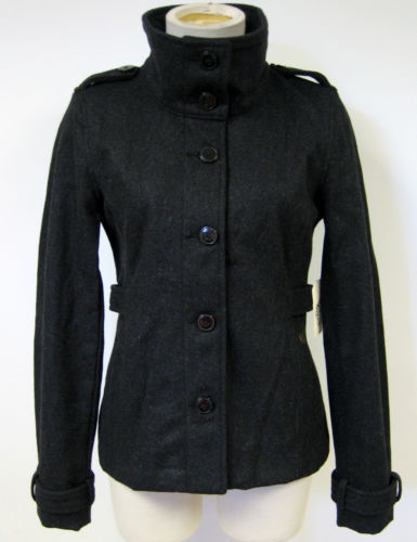 Пальто, куртки и жилеты для женщин OBEY