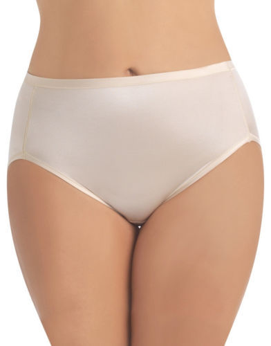 Vanity Fair Womens Flattering Lace Hi-Cut Brief VF-13280