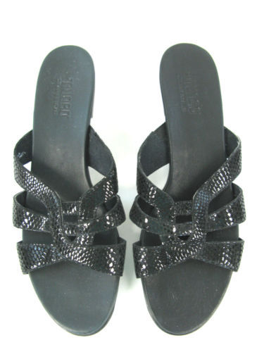 Munro Women's Animal Print Sandals and Flip Flops