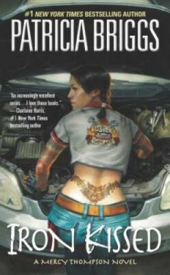 Kissed (mercy Thompson, Book 3) - Mass Market Paperback - Good