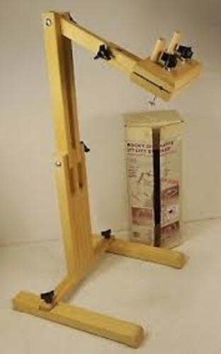 THE GIRAFFE UTILITY STAND - MODEL 392 - NEW IN BOX!!!