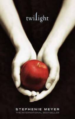 TWILIGHT (TWILIGHT SAGA) - Paperback By Stephenie Meyer - GOOD