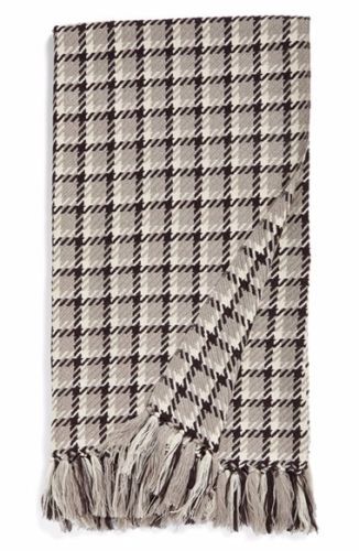 Plaid Blankets & Throws