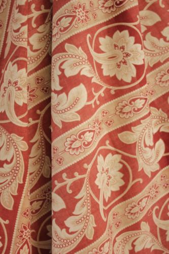 Textiles du XIXe siècle et avant en dentelle