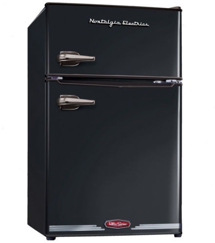 Vintage 1941 General Electric refrigerator. Runs and cools | eBay