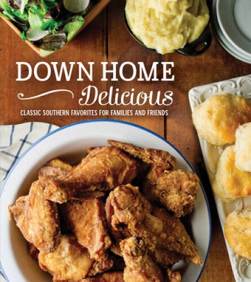 Down Home Delicious: Classic Southern Favorites for Families - VERY GOOD
