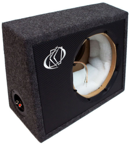 Leergehäuse für Subwoofer im Auto