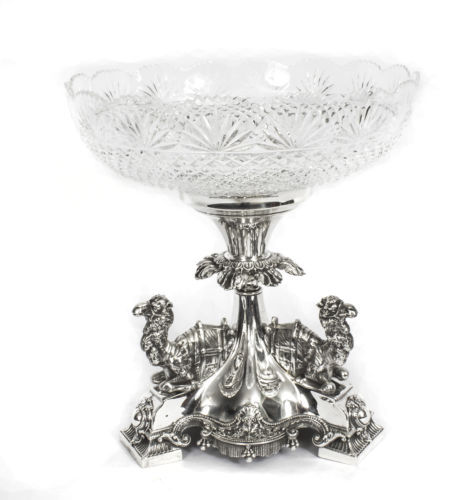 Objets du XXe siècle et récents en cristal