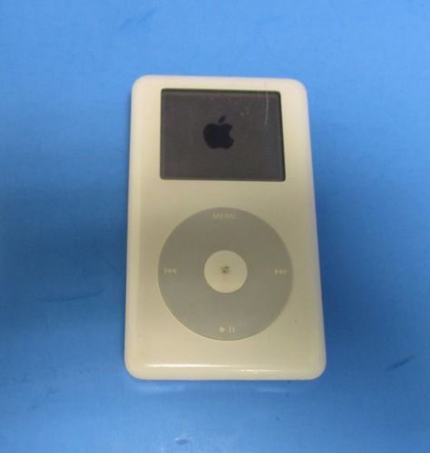 Apple iPod classic 3rd Generation White (40 GB) - Read