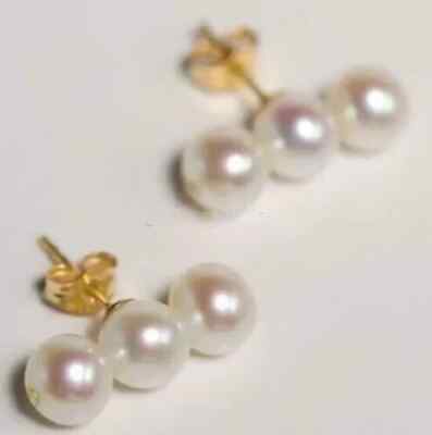 Stunning AAA 7-8mm Real Natural White Round Akoya Pearl Earring 14k Gold Stud