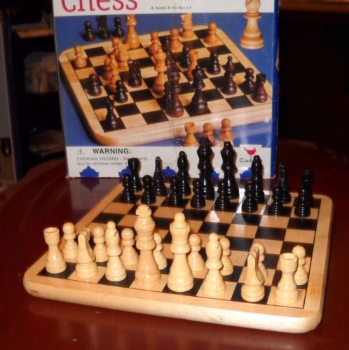 80 Figuras De Madera Para Juegos De Mesa - 8 Colores, 10 Piezas De Cada, Con Dados Y Bolsa De Almacenaje