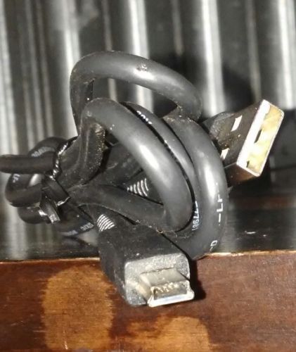 MINI USB TYPE A TO B 5 PIN CABLE CORD SYNC CHARGER GARMIN TOM NUVI GPS TOYS
