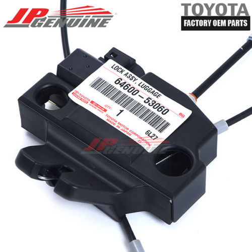 Couvercle De Coffre Avec Caméra De Recul OEM Pour Mercedes Classe E E350 W212 (2010-2013) - Référence 2078200897 - Occasion