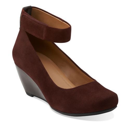 Clarks Solid Comfort Shoes for Women