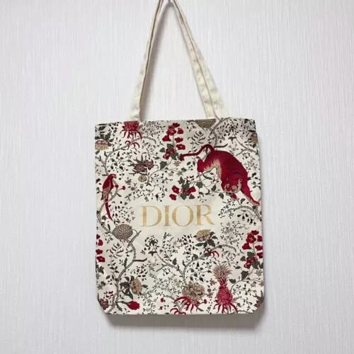 サクラコ【美品】Christian Dior 手袋 サイズ7 サクラコ様専用【美品】Christian Dior 手袋 サイズ7 - メルカリ