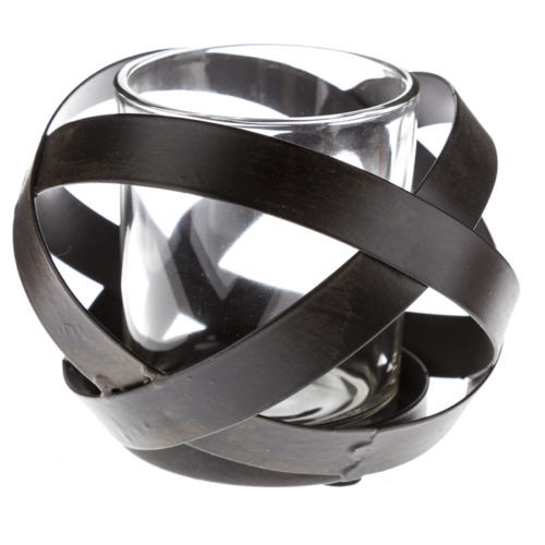 Candelabros de hierro forjado y accesorios