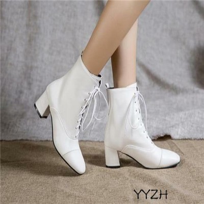 black block mid heel shoes