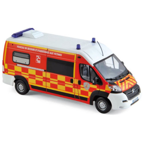 Voitures, camions et fourgons miniatures Dinky