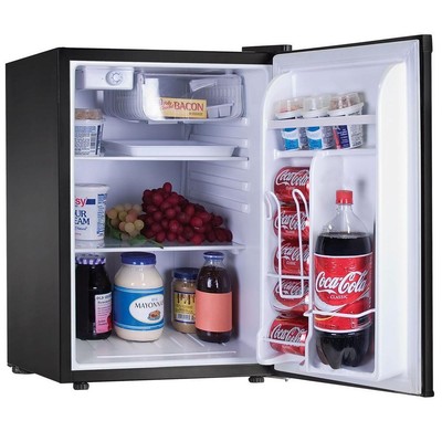 Magic Chef 26 cu ft Mini Refrigerator in Black ENERGY STAR  HMBR265BE1 