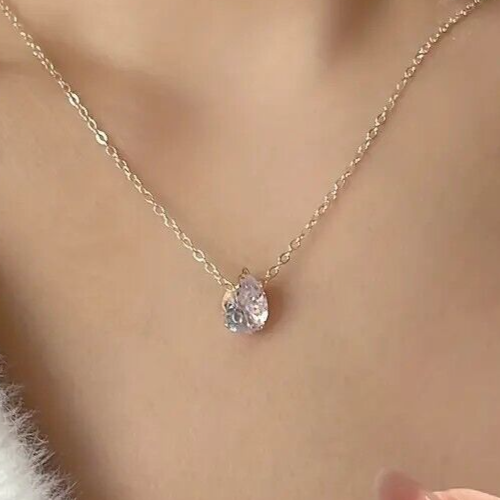 Beautiful Simple Cute Water Drop Rhinestone Pendant Necklace