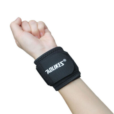 Wrist Brace Sports Band Wrap Adjustable Support Gym Strap Carpal Tunnel Bandage.