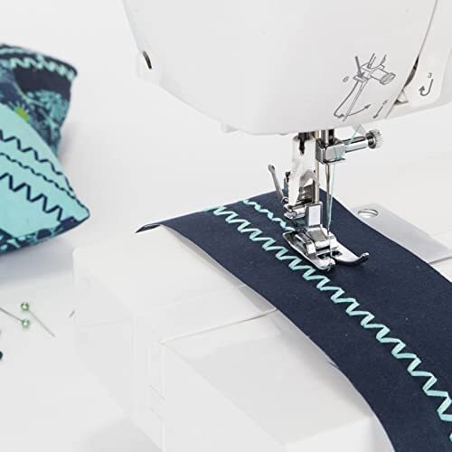 Singer Fashion Mate 5560 Sewing Machine - Certified Refurbished