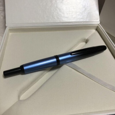 Limited edition, brand new, unused Pilot Capless Fountain Pen Black Ice F Fin