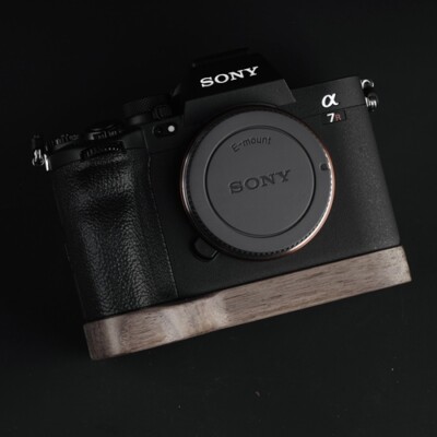Wood Wooden Camera Grip Base Plate For Sony A7R5 A7RM5 A7R V Light Weight 60g