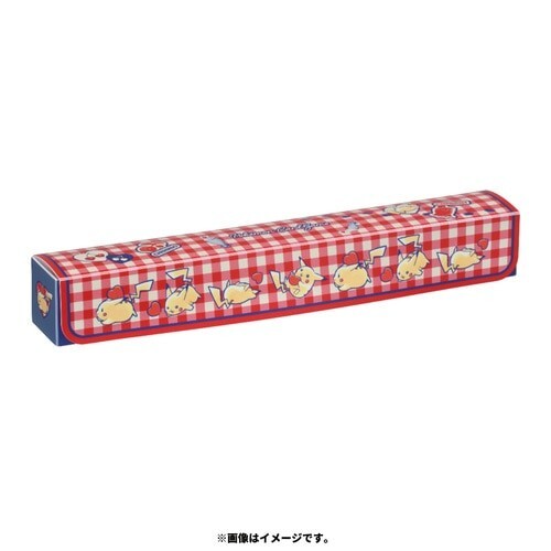 карточная игра покемон, игровой коврик с Пикачу и сердечком-валентинкой