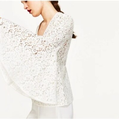 Zara Flare Sleeve Lace Top Size XS Ivory Womens VNeck Romantic NEW