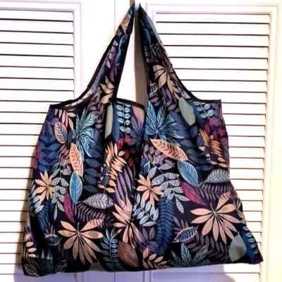 New 2-Pack Packable Foldable Lightweight Handy Shopping Travel Bag in Leaf Print