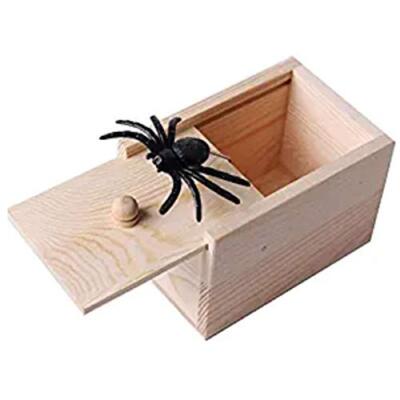 Caja de madera para asustar a la broma de la araña para Halloween