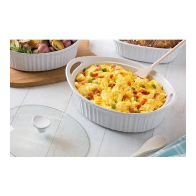 CorningWare French White 2.5-quart Oval Casserole with Glass Lid