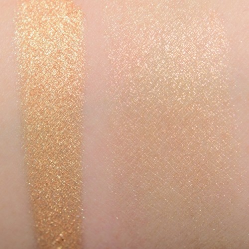 Becca shimmering powder Highlighter in 