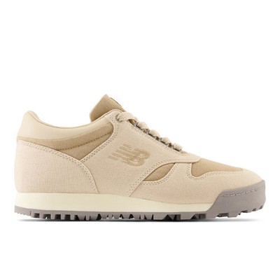 

New Balance Unisex RAINIER LOW Бежевый/Серый Размер 10,5 D, Beige/grey